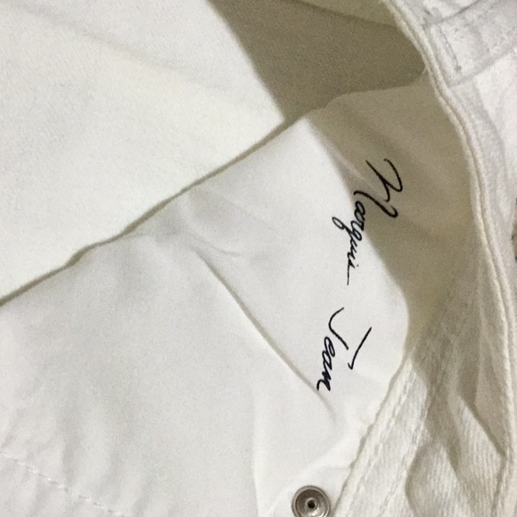 Chicos jeans white sz 1 short 28” inseam 15” side to side for waist. - Picture 2 of 3